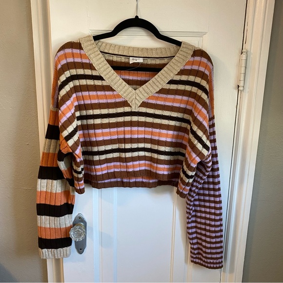 Urban Outfitters Y2K Mixed Stripe V-Neck Cropped Knit Sweater, Size Medium - Picture 4 of 9